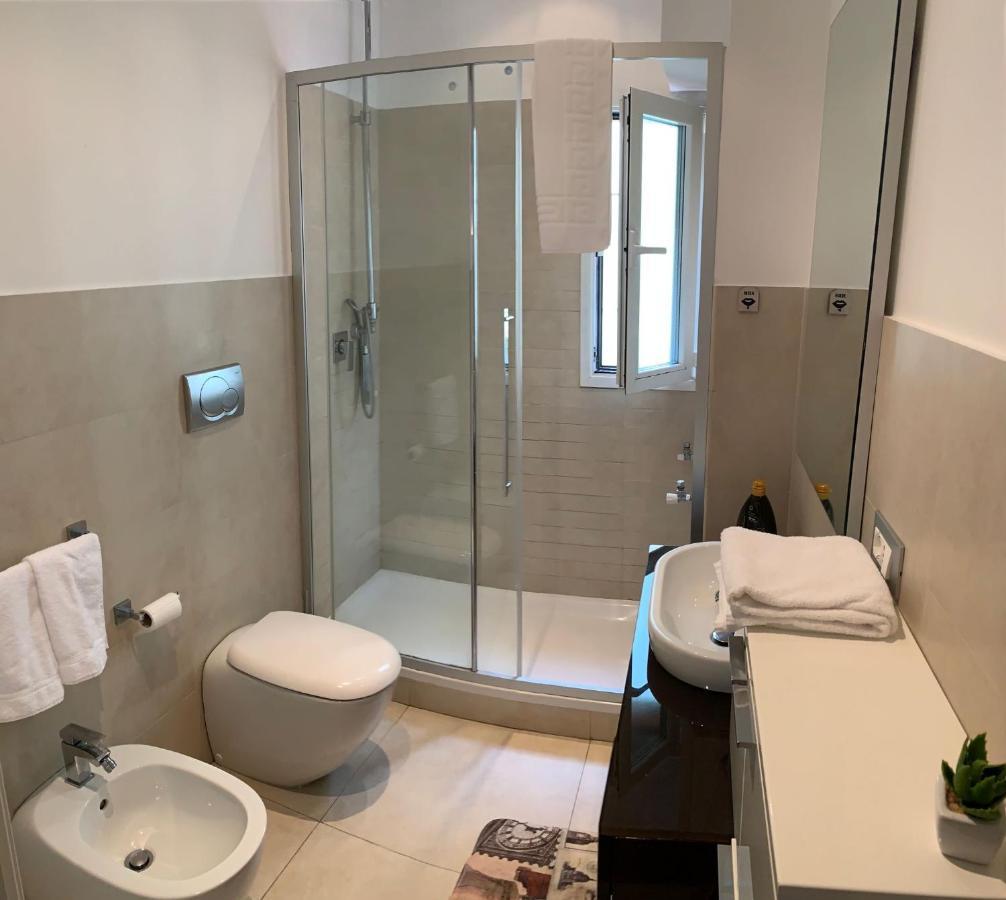 Seaside60 Appartement Genua Buitenkant foto